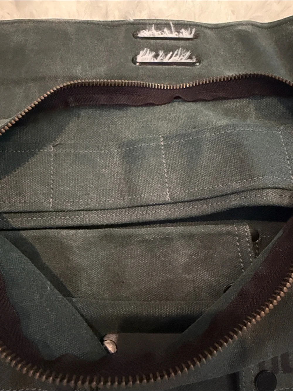 Diesel canvas messenger